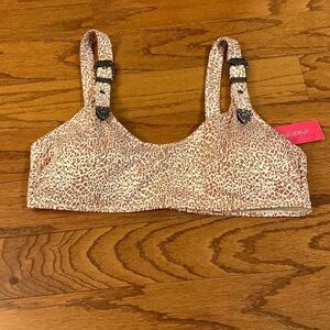 Xhilaration Large bikini top. Pink and white textured material